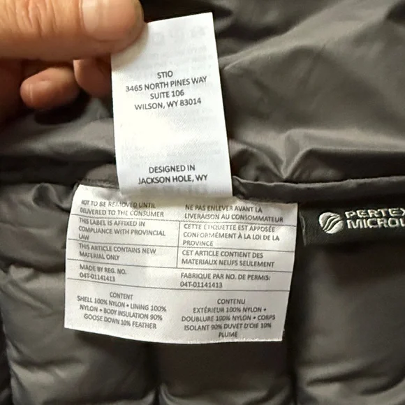 Stio Men Hometown Down Hooded Jacket
Like New! Worn once. - Picture 9 of 14